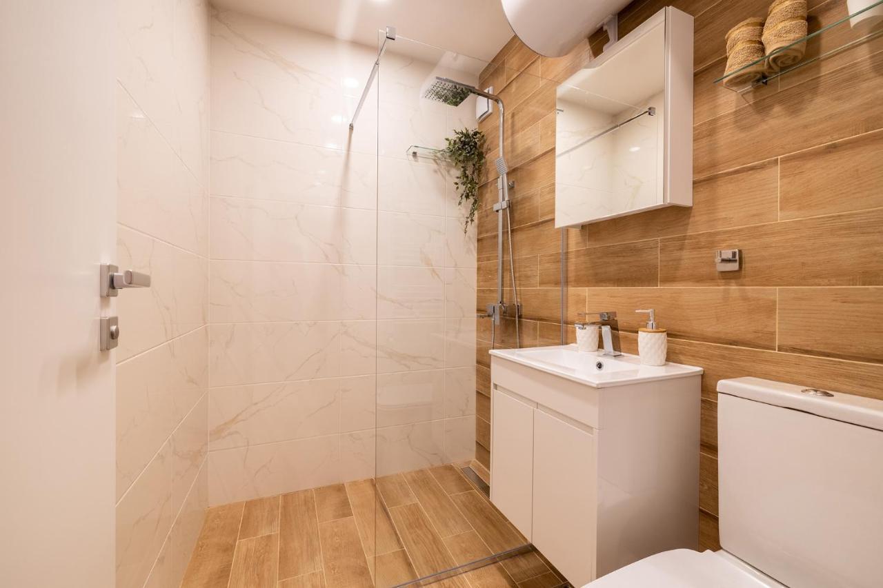 Luxury Studio Living High-End Amenities And Great Location By Flat Mаnager Sofia Extérieur photo
